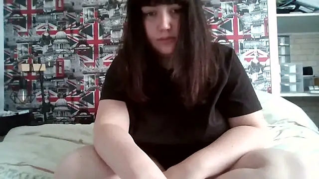 Snapshot of Lynylou chatting on September 2025 11:13:02 AM Lynylou online show from September 2025 11:13:02 AM