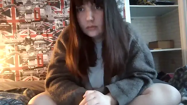 Lynylou online show from November 2025 12:49:01 PM