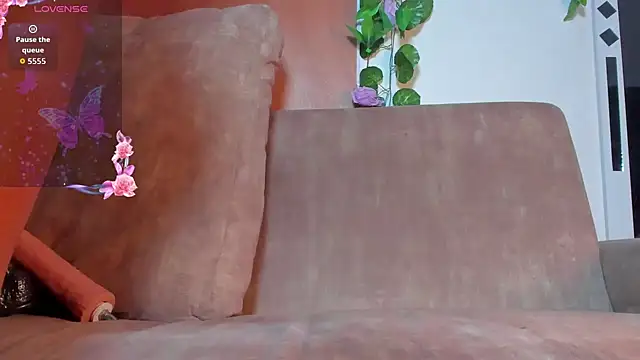 sammyfox97 online show from October 2025 01:11:01 PM