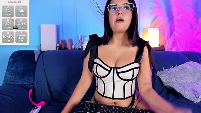 Snapshot of Elizabeth_VonSweet chatting on September 2025 04:11:02 AM Elizabeth VonSweet online show from September 2025 04:11:02 AM