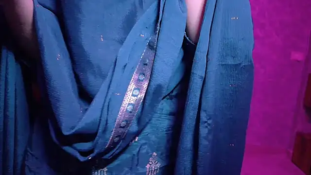 MidnightFlame online show from September 2025 07:46:02 PM