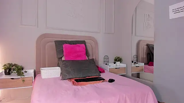 Maristxxr online show from December 2025 07:32:01 PM