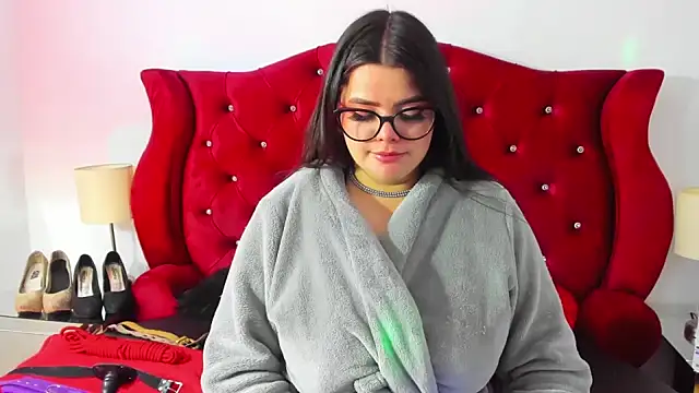 BrithneyLee  online show from December 2024 04:35:02 PM
