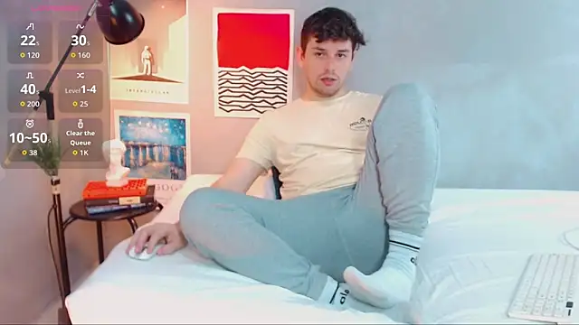 Elio555 online show from October 2025 07:57:02 PM