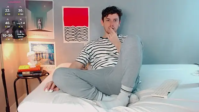 Elio555 online show from December 2025 04:36:01 PM