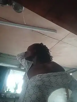 Snapshot of self-sufficientplay chatting on November 2025 05:11:01 PM self-sufficientplay online show from November 2025 05:11:01 PM