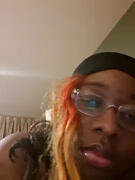 Snapshot of Cocolious_GAPeach_84 chatting on March 2026 01:20:02 AM Cocolious GAPeach 84 online show from March 2026 01:20:02 AM