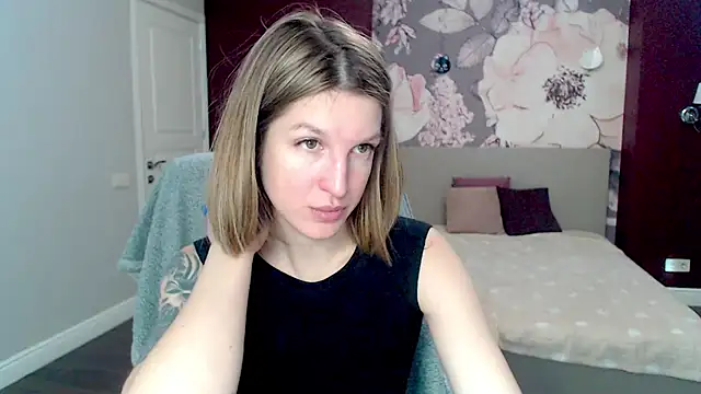 EmilyWalkeri online show from January 2025 07:48:01 AM