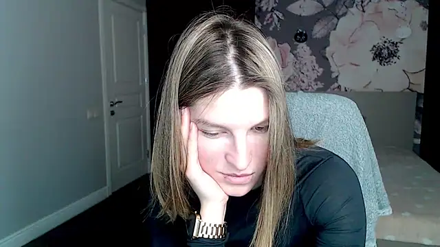 EmilyWalkeri online show from February 2025 07:44:02 AM