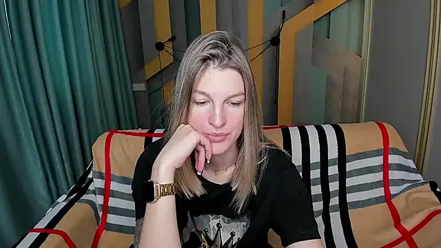 EmilyWalkeri online show from December 2025 07:50:01 AM