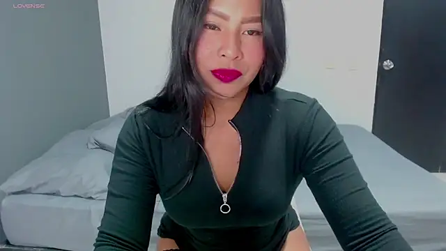 Snapshot of Aria_morgan1 chatting on January 2025 03:46:01 PM Aria morgan1 online show from January 2025 03:46:01 PM