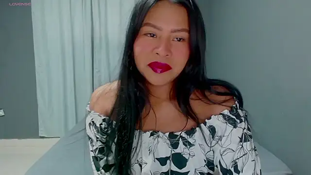 Snapshot of Aria_morgan1 chatting on February 2025 07:07:01 PM Aria morgan1 online show from February 2025 07:07:01 PM