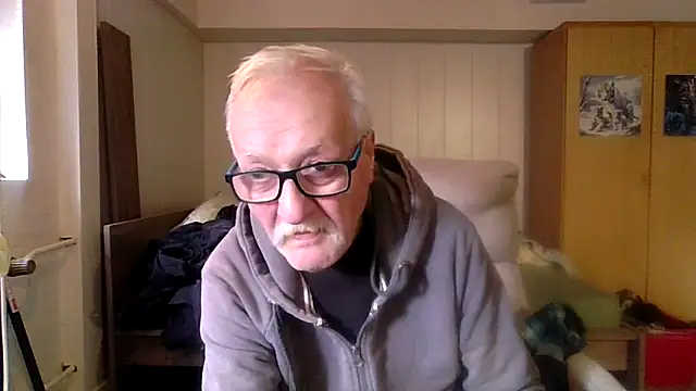 Sammy1660 online show from November 2025 12:15:01 PM