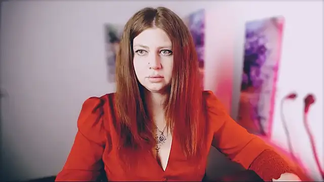 Lizzy Love online show from April 2026 06:44:02 PM