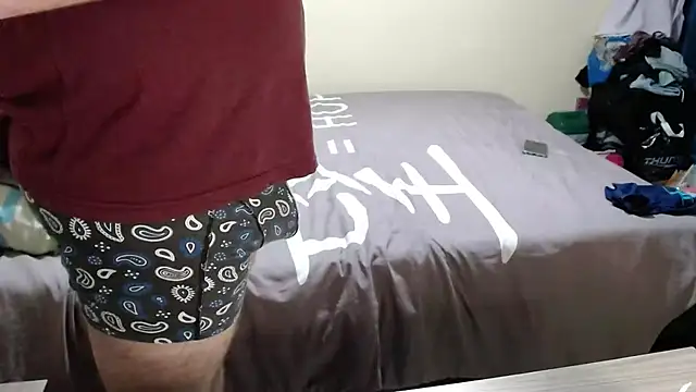 Snapshot of CrazyFrench2 chatting on February 2025 07:31:02 PM CrazyFrench2 online show from February 2025 07:31:02 PM