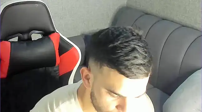 Ricardogo19 online show from January 2025 01:05:02 AM