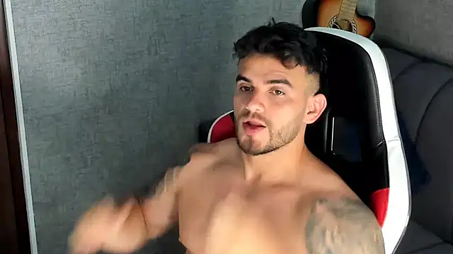 Ricardogo19 online show from September 2025 03:06:01 PM