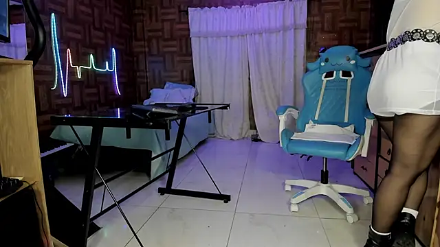 Cristina Vanegas631 online show from November 2025 12:44:01 AM