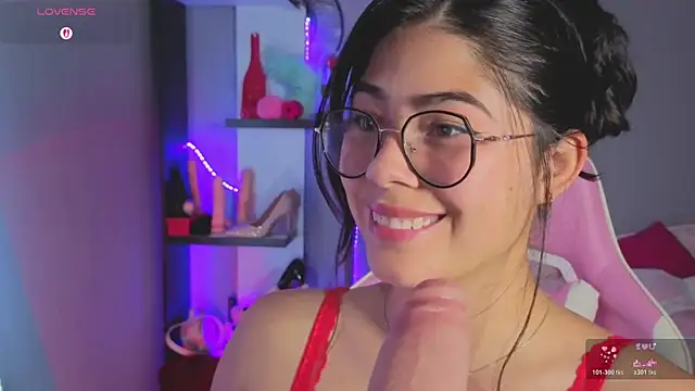 LoaLuxury online show from March 2026 09:00:02 PM