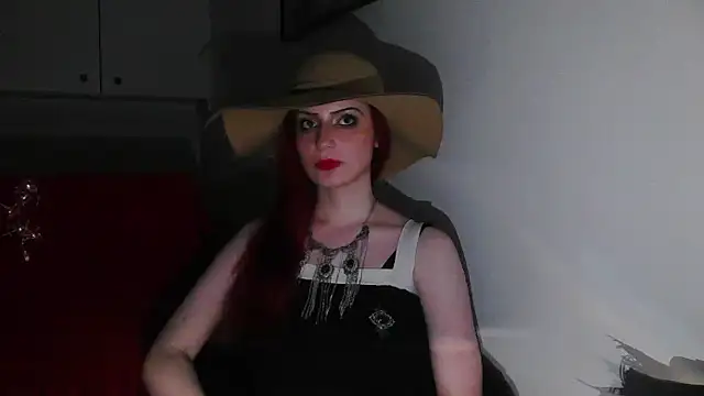 MoonLady online show from January 2025 10:30:02 PM