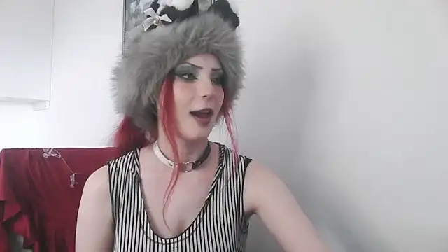 MoonLady online show from February 2025 12:33:01 PM