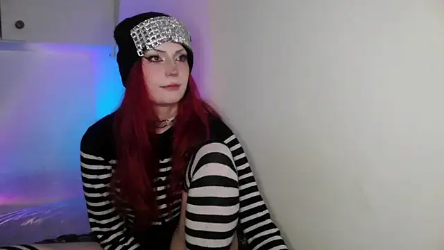 MoonLady online show from February 2025 08:40:01 PM