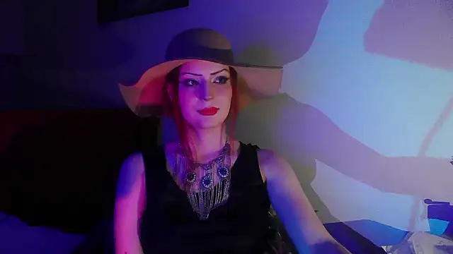 MoonLady online show from February 2025 04:15:01 AM