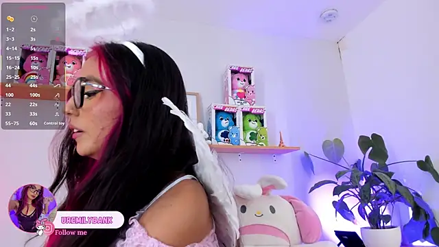 emily bank online show from October 2025 07:48:02 PM