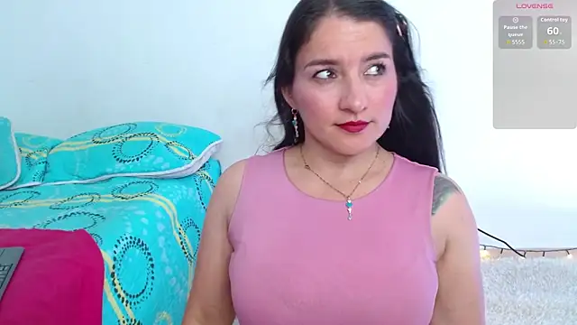 Emelyross  online show from March 2026 01:06:01 PM