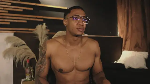 Logan Varela online show from January 2025 10:50:02 AM