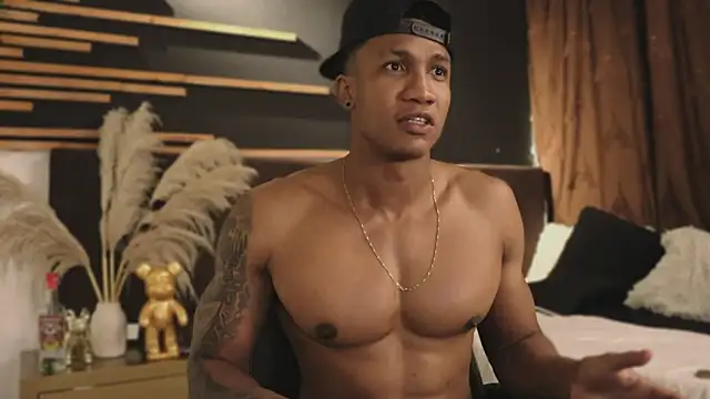 Logan Varela online show from January 2025 01:10:02 AM