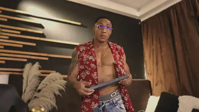 Logan Varela online show from January 2025 02:24:02 AM