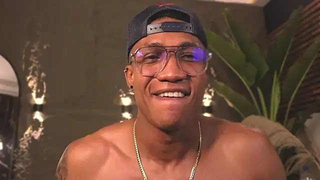 Logan Varela online show from February 2025 05:16:01 AM