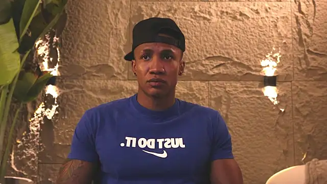 Logan Varela online show from March 2025 11:01:02 PM