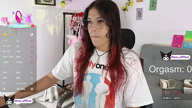 1Alana W online show from March 2025 01:18:01 PM