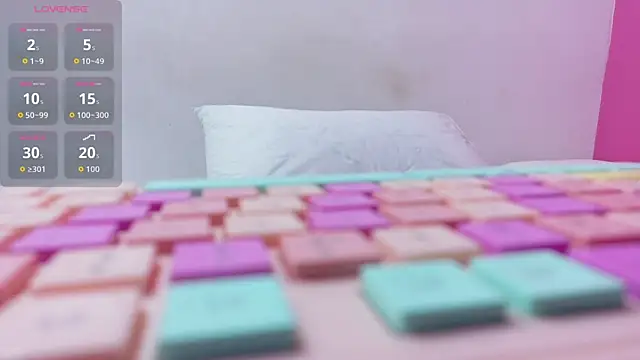 yourcuteneighbourr online show from February 2026 02:41:01 AM