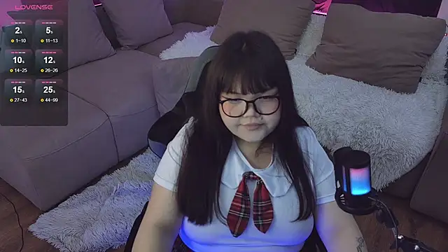 LeyaKan online show from January 2025 07:42:01 PM