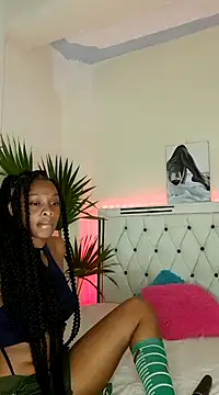 Snapshot of C-yoyo chatting on January 2025 07:11:01 AM C-yoyo online show from January 2025 07:11:01 AM