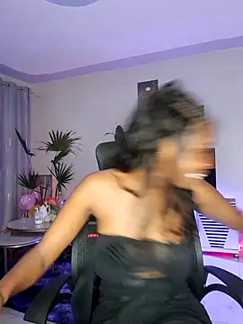 Snapshot of C-yoyo chatting on January 2025 07:41:02 PM C-yoyo online show from January 2025 07:41:02 PM