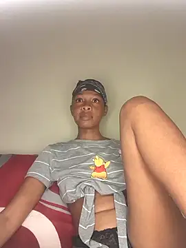 Snapshot of C-yoyo chatting on March 2025 01:57:02 PM C-yoyo online show from March 2025 01:57:02 PM