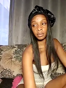 Snapshot of C-yoyo chatting on March 2025 08:37:01 AM C-yoyo online show from March 2025 08:37:01 AM