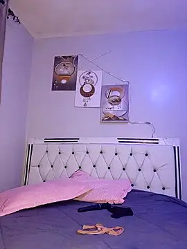 Snapshot of C-yoyo chatting on November 2025 08:00:01 PM C-yoyo online show from November 2025 08:00:01 PM