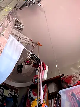 gurlnips online show from March 2025 11:27:01 PM