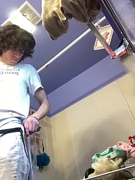 gurlnips online show from March 2025 12:01:02 AM