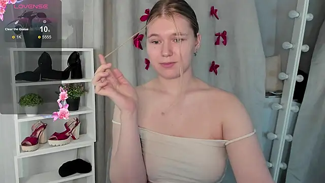 Rebecca Kelly online show from February 2025 09:38:02 PM