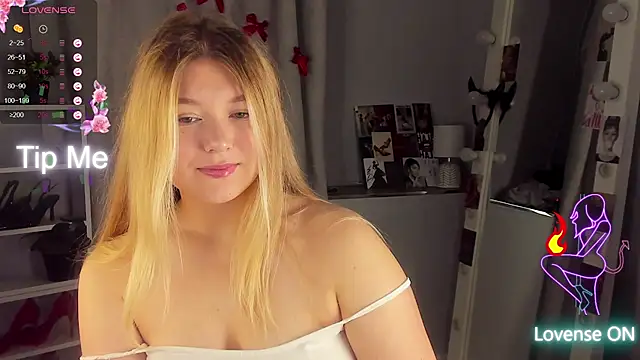 Rebecca Kelly online show from September 2025 01:38:02 AM