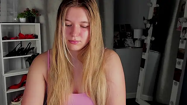 Rebecca Kelly online show from October 2025 01:58:02 AM