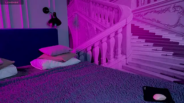 Liv Fay online show from December 2024 01:55:02 PM