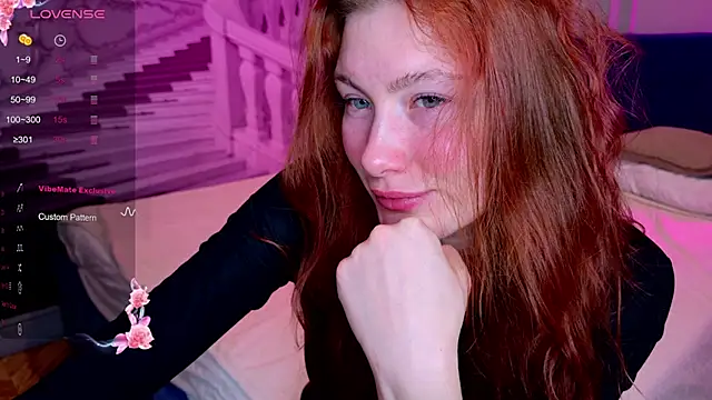 Liv Fay online show from December 2024 01:40:02 PM