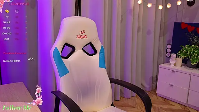 Liv Fay online show from February 2025 08:06:02 PM